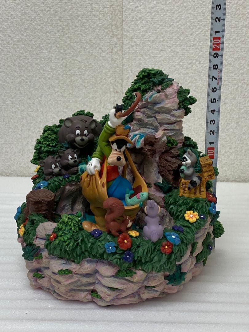 3-2886 廃盤品 ディズニー フィギュア グーフィー森の動物達 釣り 滝置物