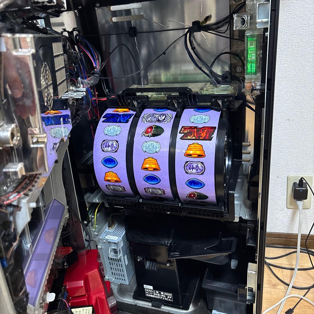 北斗の拳 パチスロ機 大型液晶