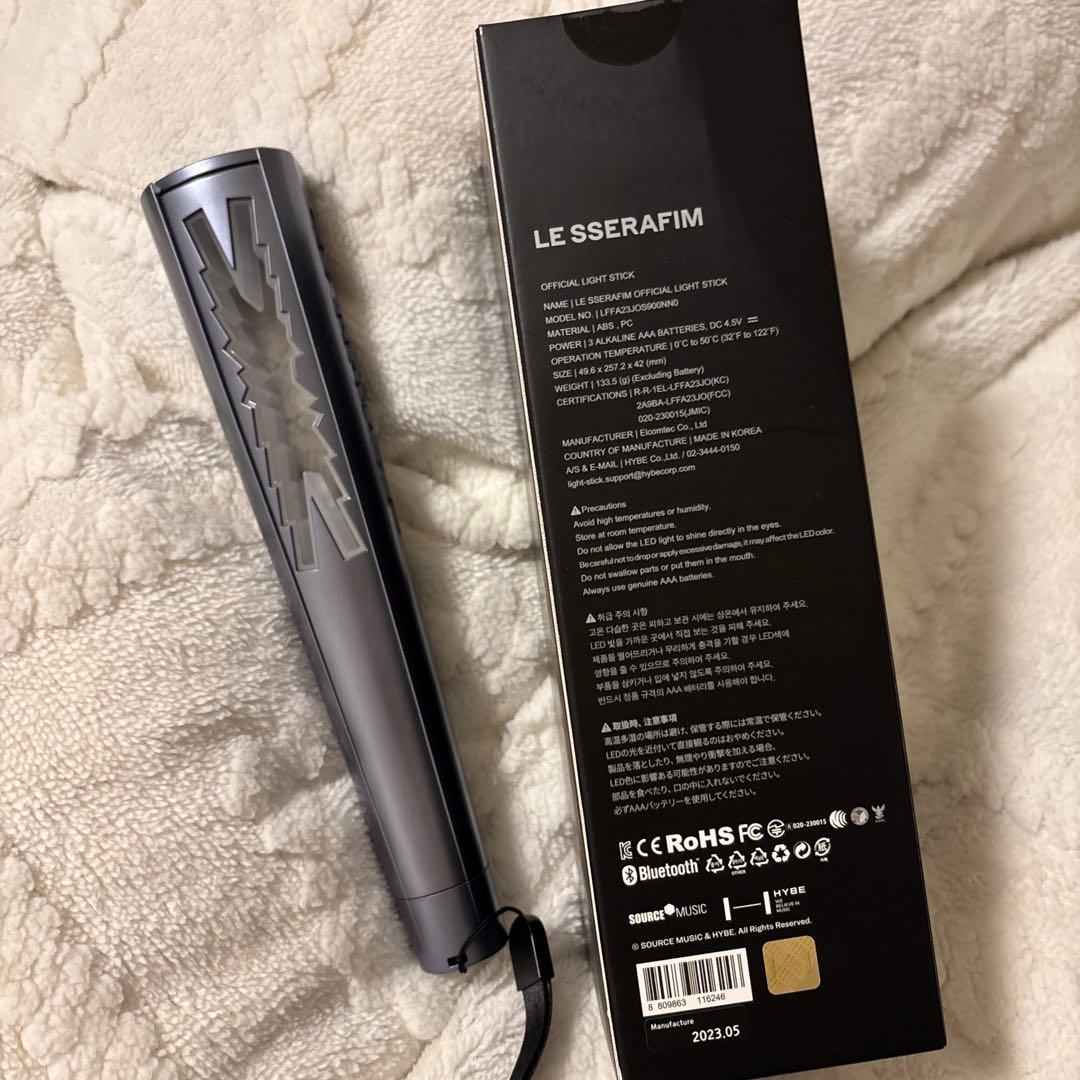 LE SSERAFIM ペンライト Bluetooth機能付き - メルカリ