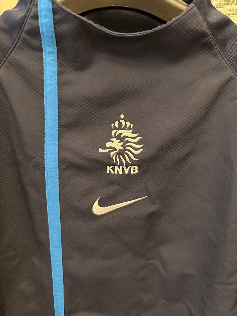 オランダ代表 NIKE KNVB トレーニングトップ スポンサー入り - ウェア