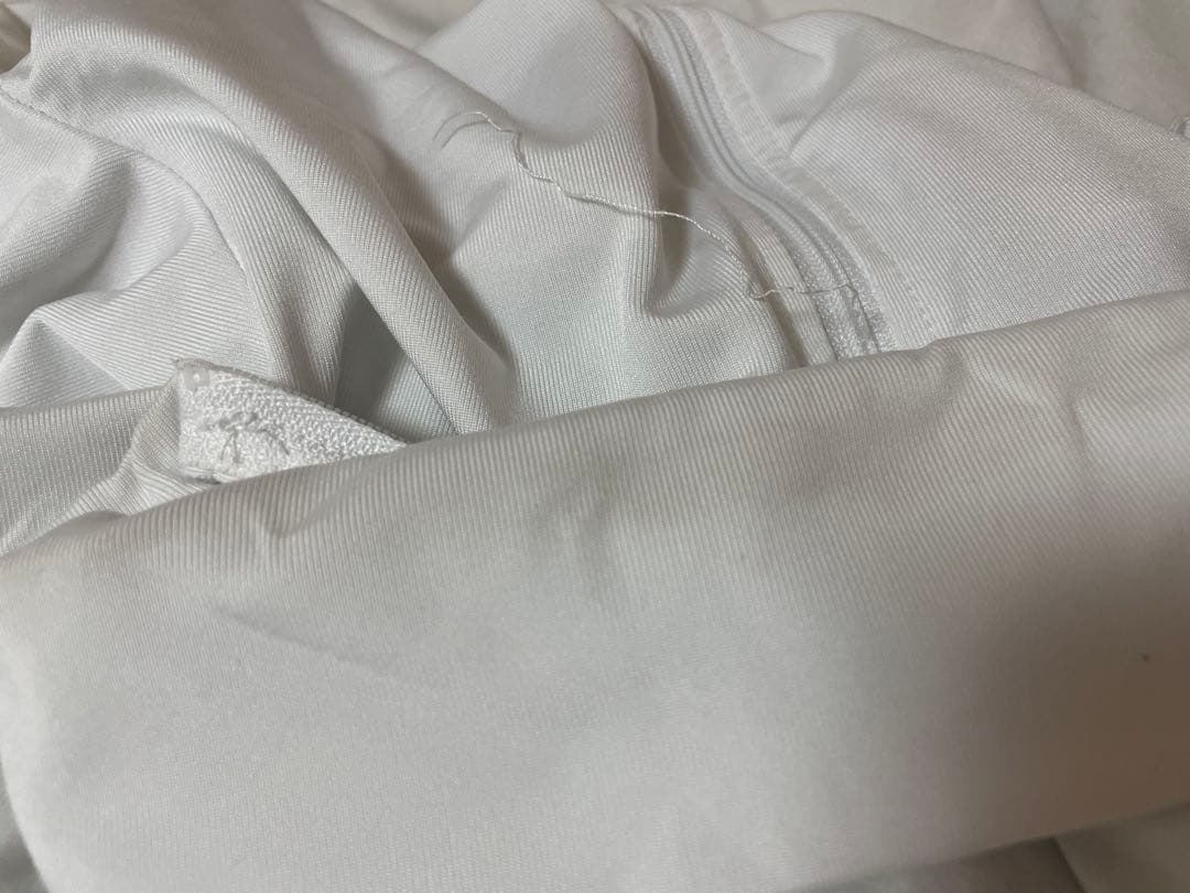 チアリーディングウェア ホワイト・ブルー・レッド - メルカリ