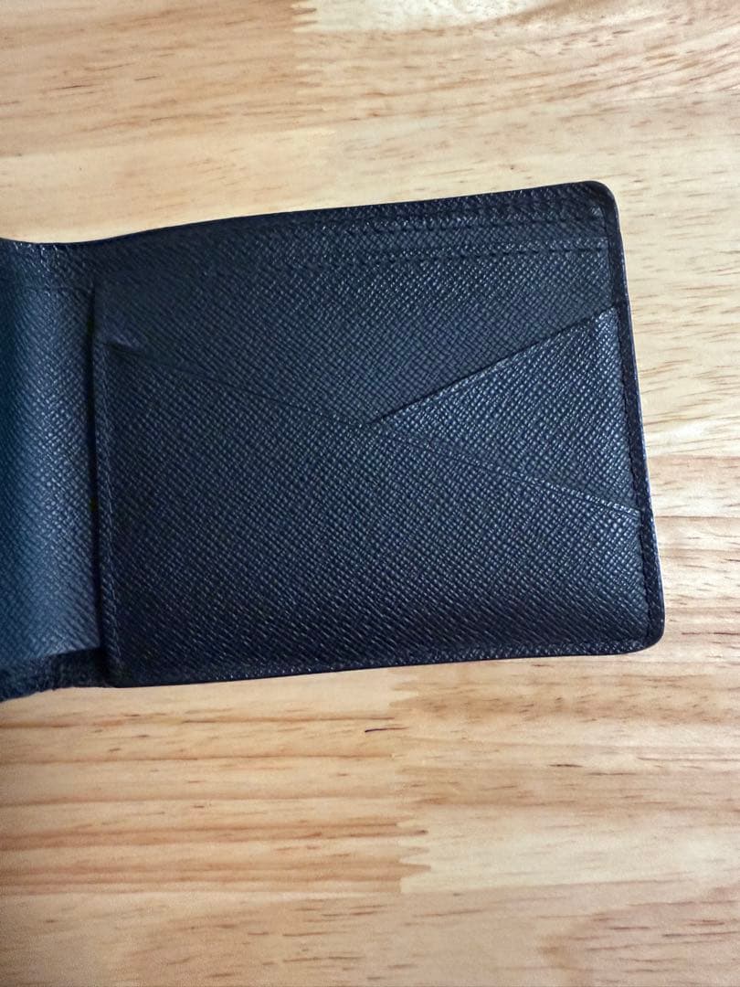 Louis Vuitton 二つ折り財布 黒