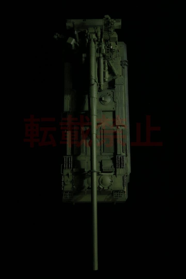 【完成品】 1/35 ソビエト軍 2S7 砲弾 乗員 プラモデル トランペッター