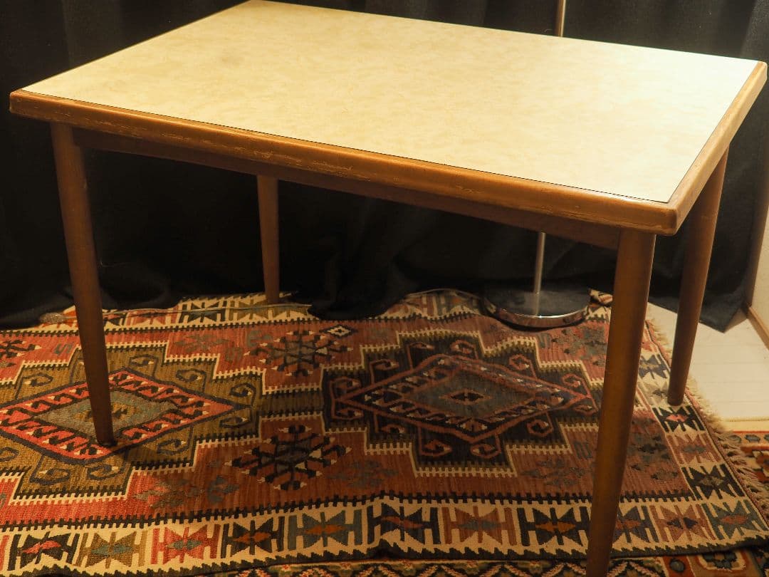 【値引中】\"マツダ\"メラニントップダイニングテーブル