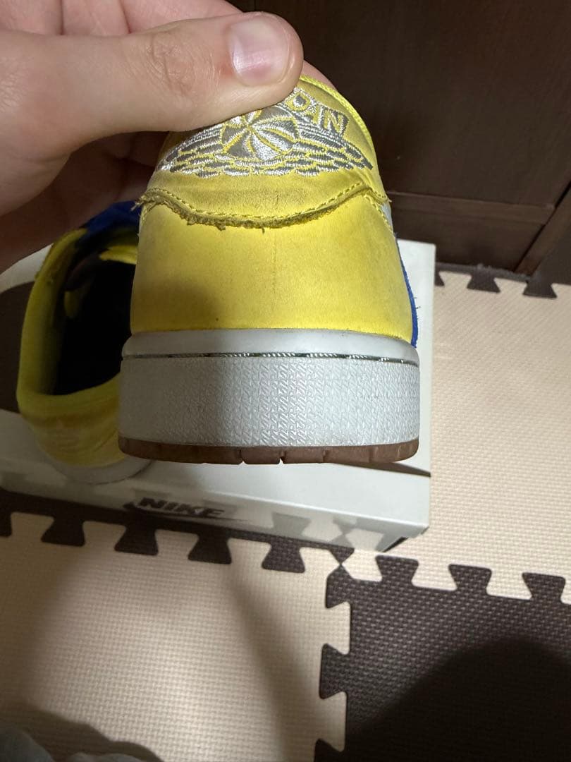 Travis Scott × Air Jordan 1 Low \"Canary\"