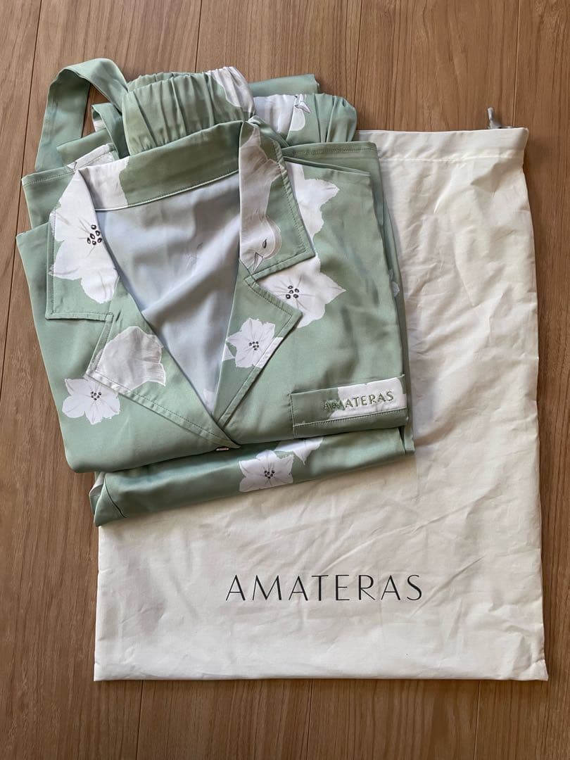 sop様【新品未使用】アマテラスAMATERAS サテン　パジャマ　ナイトウェア AMATERAS（アマテラス）の「satin pj setup（ルームウェア/パジャマ