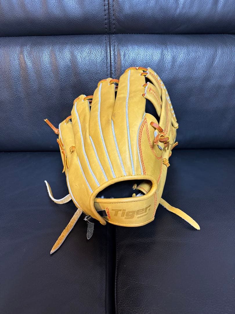 鰆*）様 美津和タイガー硬式内野手用グラブ