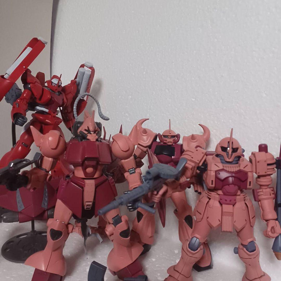 ジークアクス最終回に登場したHG1/144シャア専用6体再現セット - メルカリ