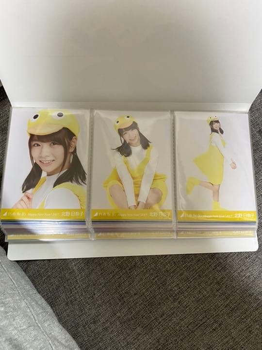 乃木坂46 生写真5000枚以上、グッズまとめ売り