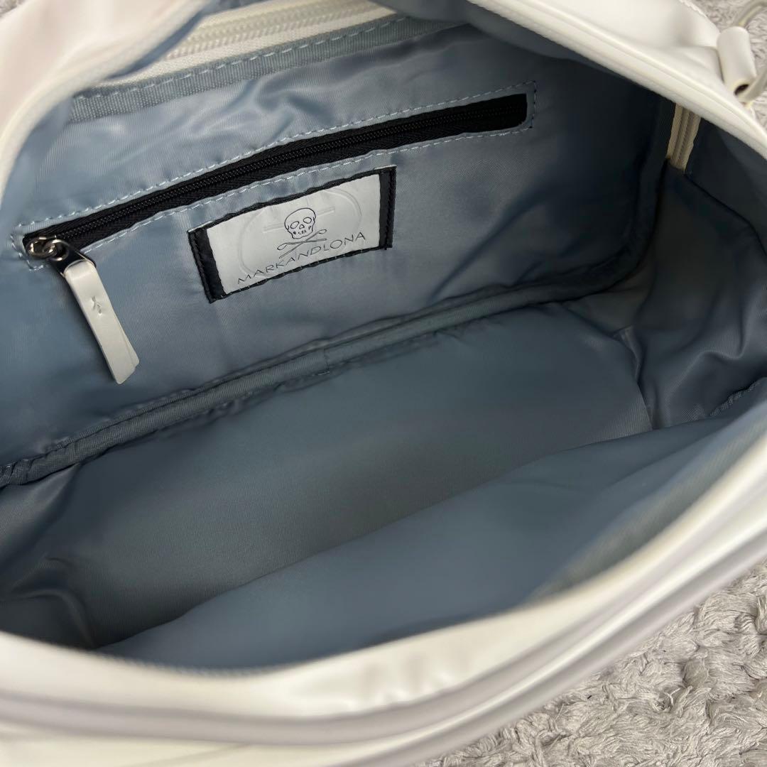 MARK&LONA マーク&ロナ ターポリン ポーチ バック アイボリー - メルカリ