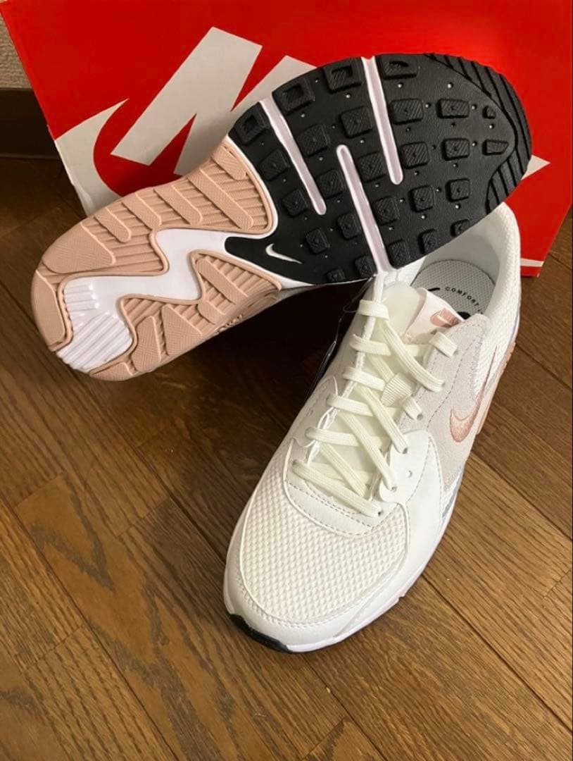 23.5cm ナイキ エアマックス エクシー オフホワイト&モカピンクカラー