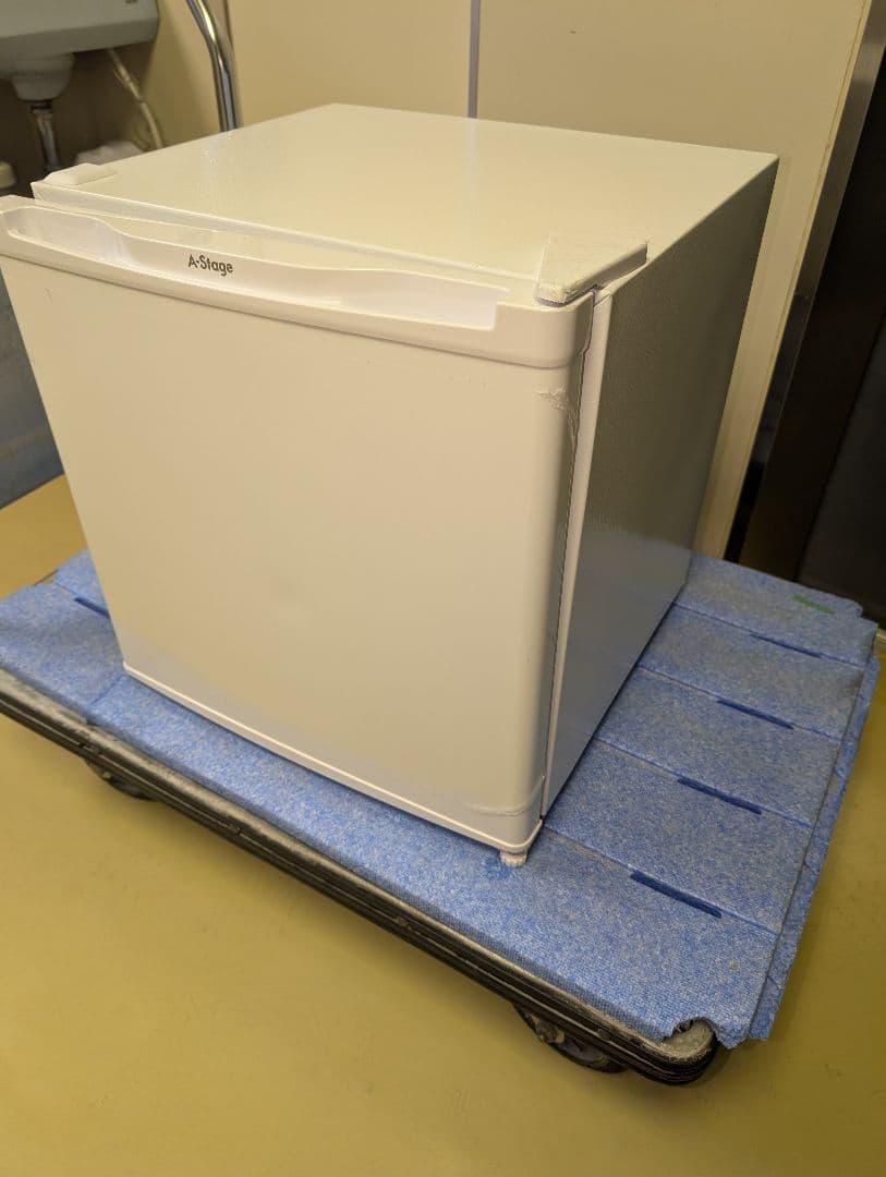 中古美品24年製冷凍庫FZ03A-31WT※一部地域配送設置無料その他地域相談