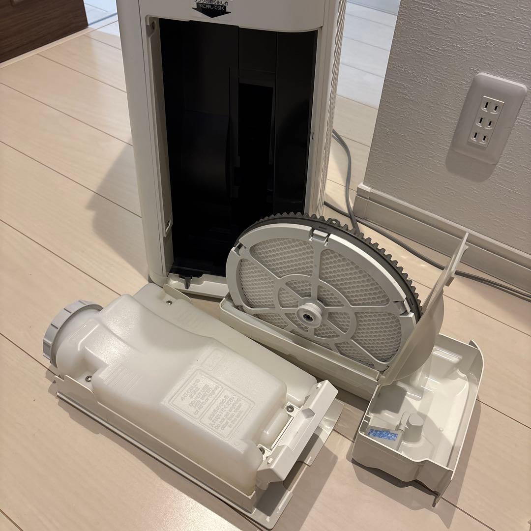 ♡お値下げしました！SHARP 空気清浄機 KI-JS50-W - メルカリ
