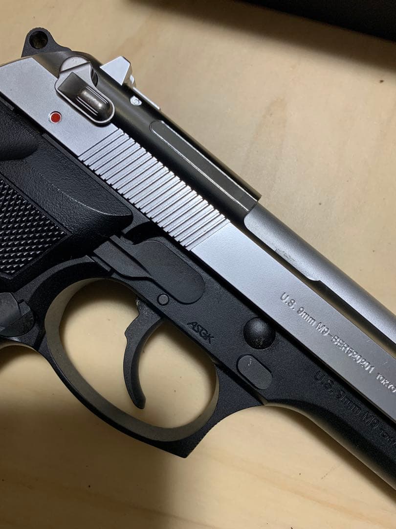 東京マルイ　U.SＭ９ピストル　ガスブローバックハーフシルバー