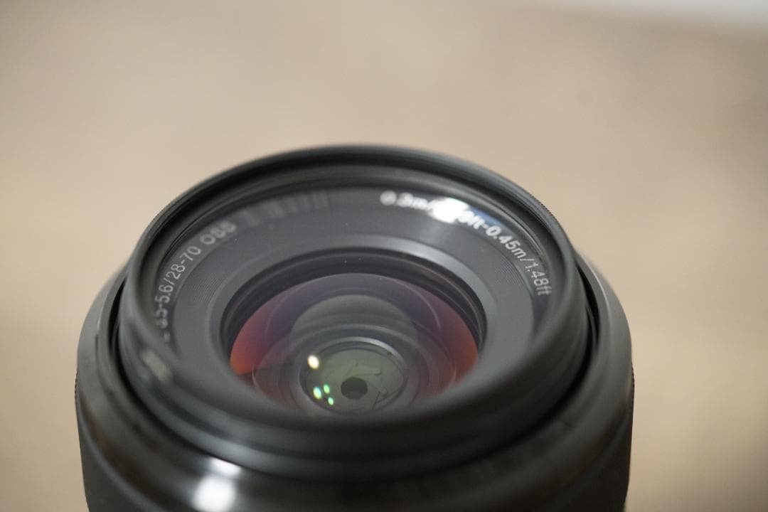 SONY E 28-70mm F3.5-6.3 OSS ズームレンズ