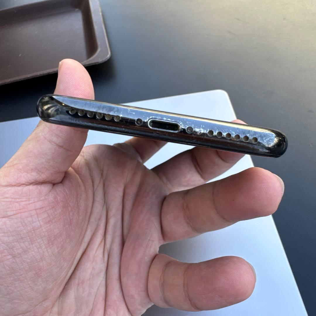 Apple iPhone X スペースグレー 本体 - メルカリ