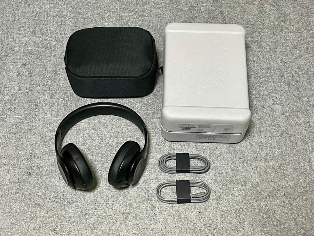 (パイナップル) Beats Studio Pro Beats Studio Pro - Premium Wireless Noise Cancelling Headphones