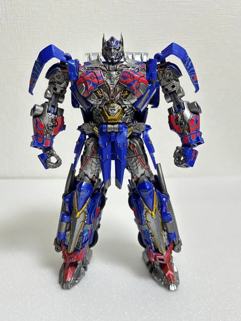 トランスフォーマー TS-03 オプティマスプライム 最後の騎士王　塗装完成品