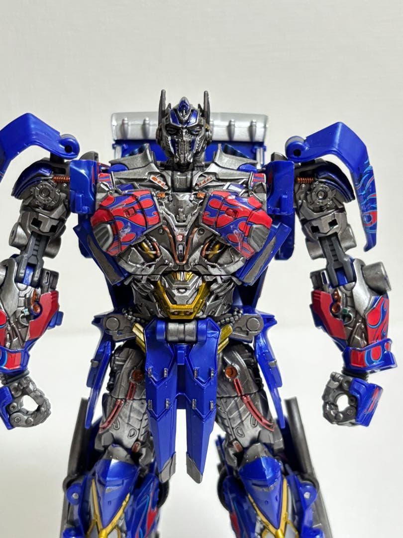 トランスフォーマー TS-03 オプティマスプライム 最後の騎士王　塗装完成品