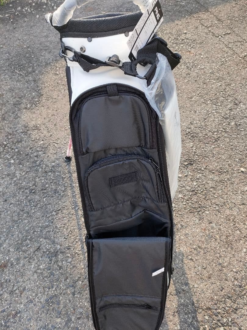 新品希少！PING スタンドキャディバッグ ホワイト/ブラック 定価55000