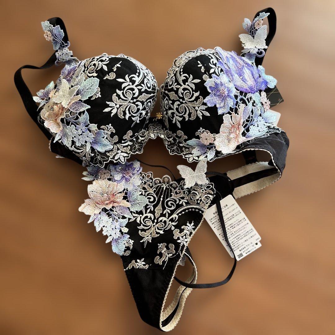 りりさん専用 Salute ブラック 花柄ブラジャーショーツセット Mサイズ 脇高花柄レースブラジャーショーツセット 通販【ニッセン】