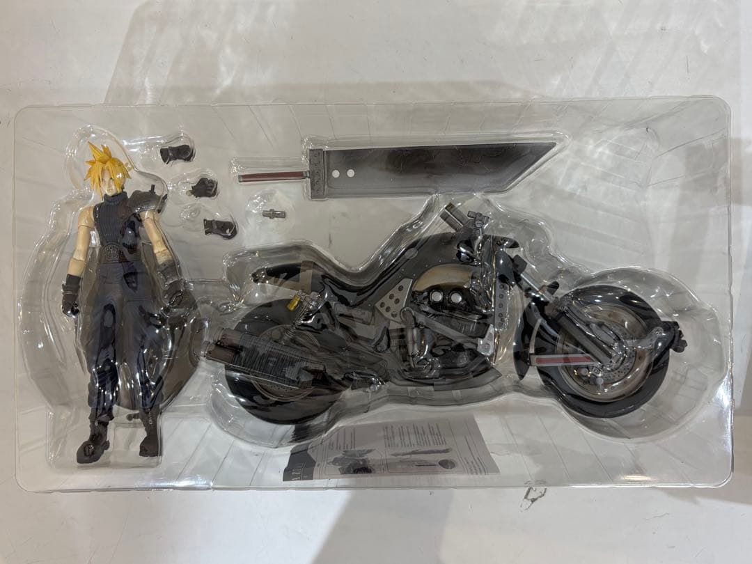 PLAY ARTS Vol.1 no.0クラウド・ストライフ＆ハーディ=デイトナ