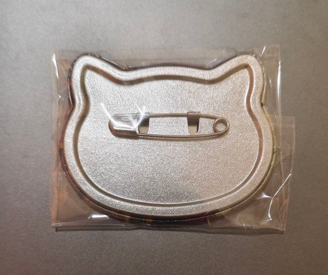 冨岡義勇 ねこ型缶バッジ ナンジャタウン 新品未使用