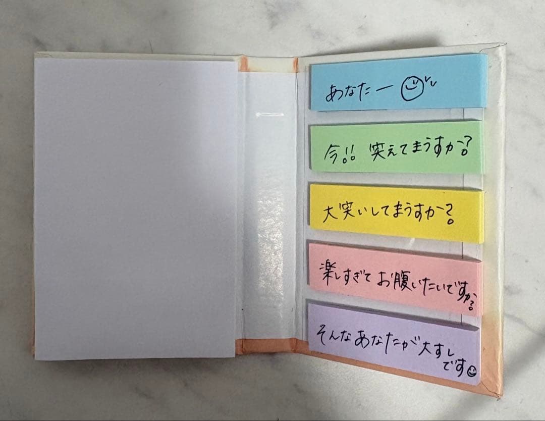 足立佳奈　グッズ等　 【サイン入り多数】