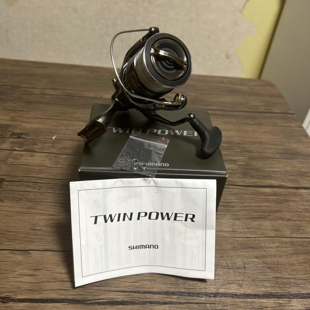 SHIMANO24ツインパワー4000XG シマノ（SHIMANO） 24 ツインパワー 4000XG TWIN POWER リール