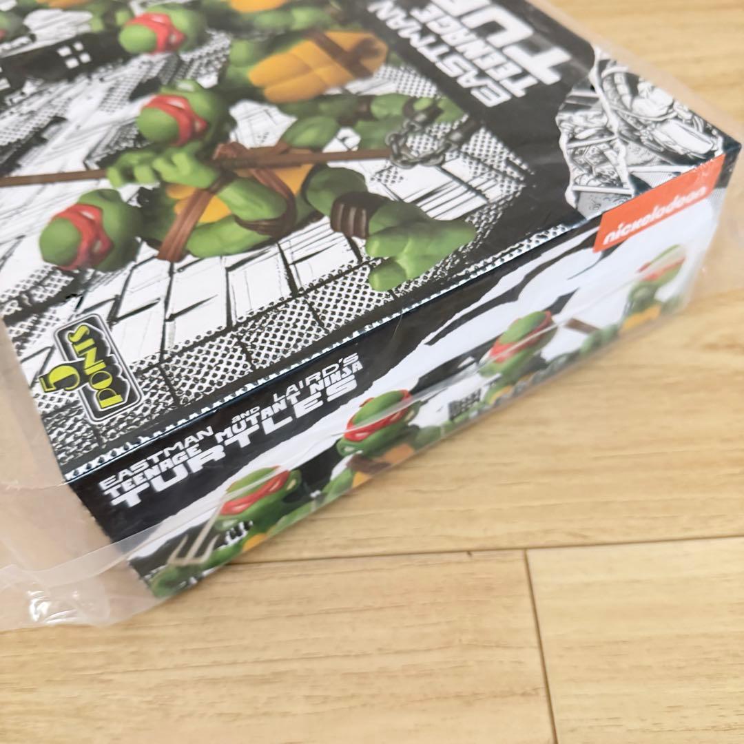 Mezco toys 5ポイント プラス　TMNT タートルズ フィギュア