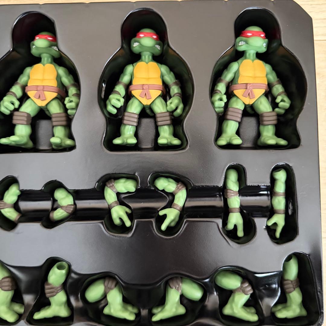 Mezco toys 5ポイント プラス　TMNT タートルズ フィギュア