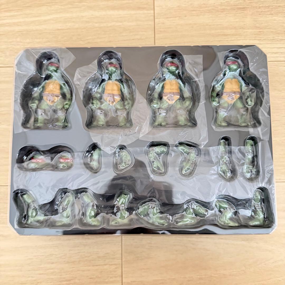 Mezco toys 5ポイント プラス　TMNT タートルズ フィギュア