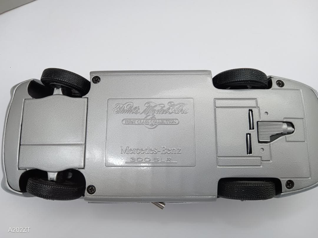 MINICHAMPS (1/24) メルセデスベンツ 300SLR #19
