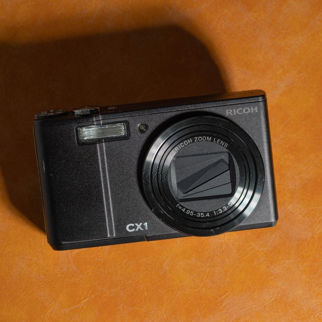 憧れのコンデジっぽさを味わえる】RICOH CX1 ブラック - メルカリ