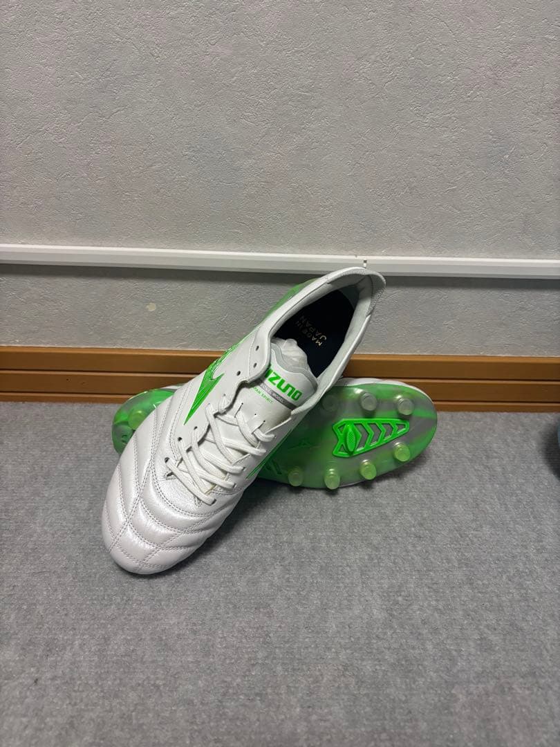 新品　レアサイズ　限定カラー　ミズノ　モレリア ネオ4 JAPAN 25.5cm