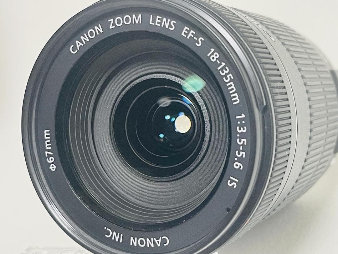 ★美品★Canon キヤノン EF-S 18-135mm F3.5-5.6 IS
