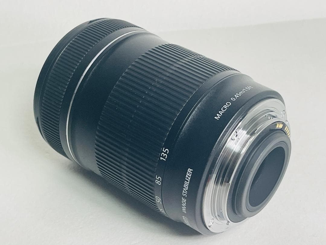 ★美品★Canon キヤノン EF-S 18-135mm F3.5-5.6 IS