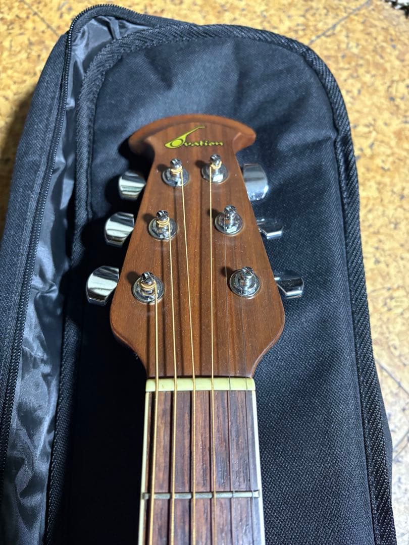 OVATION Celebrity Deluxe CS257 エレアコ ギター