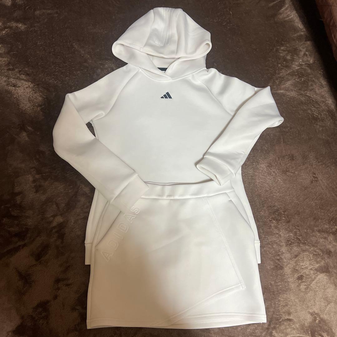 adidas レディース セットアップ　ホワイト Zip up and join the team. adidas Z.N.E. Sportswear collection is