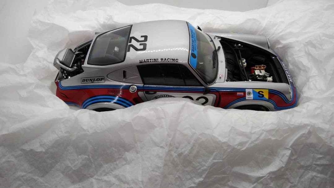 ポルシェ　911 カレラ RSR ターボ　1/18