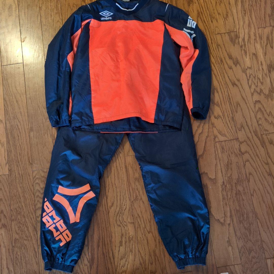 umbro ピステセット オレンジ/ネイビー 150 - メルカリ