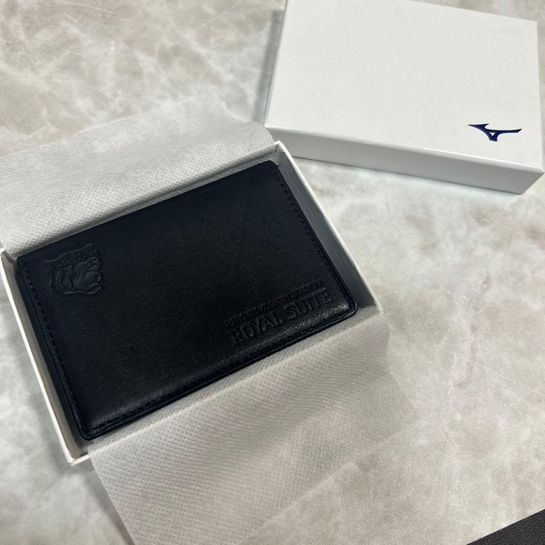 名刺入れ 阪神タイガース ロイヤルスイート限定 クラブ革 - メルカリ