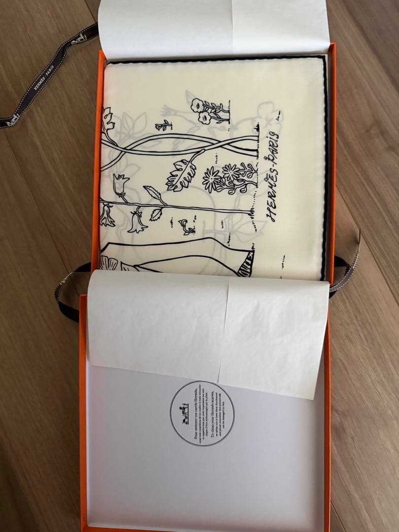 エルメス新品未使用26春夏新作カレ90 《ル・ポミエ・セリエ》