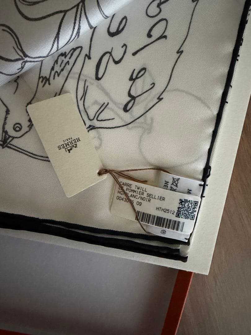 エルメス新品未使用26春夏新作カレ90 《ル・ポミエ・セリエ》