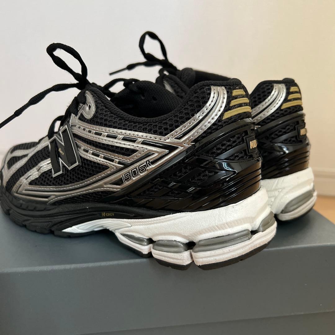 定価19,800円　New balance U1906RCF 27.5cm