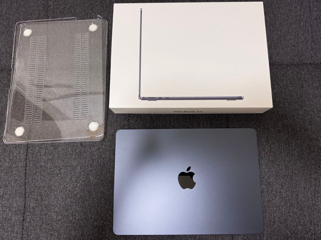 Apple MacBook Air M2 13.6インチ 256G本体　2022 Amazon.com: Apple 2022 MacBook Air Laptop with M2 chip: Built for