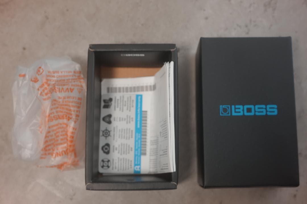 BOSS l Zone MT-2W ギターエフェクター