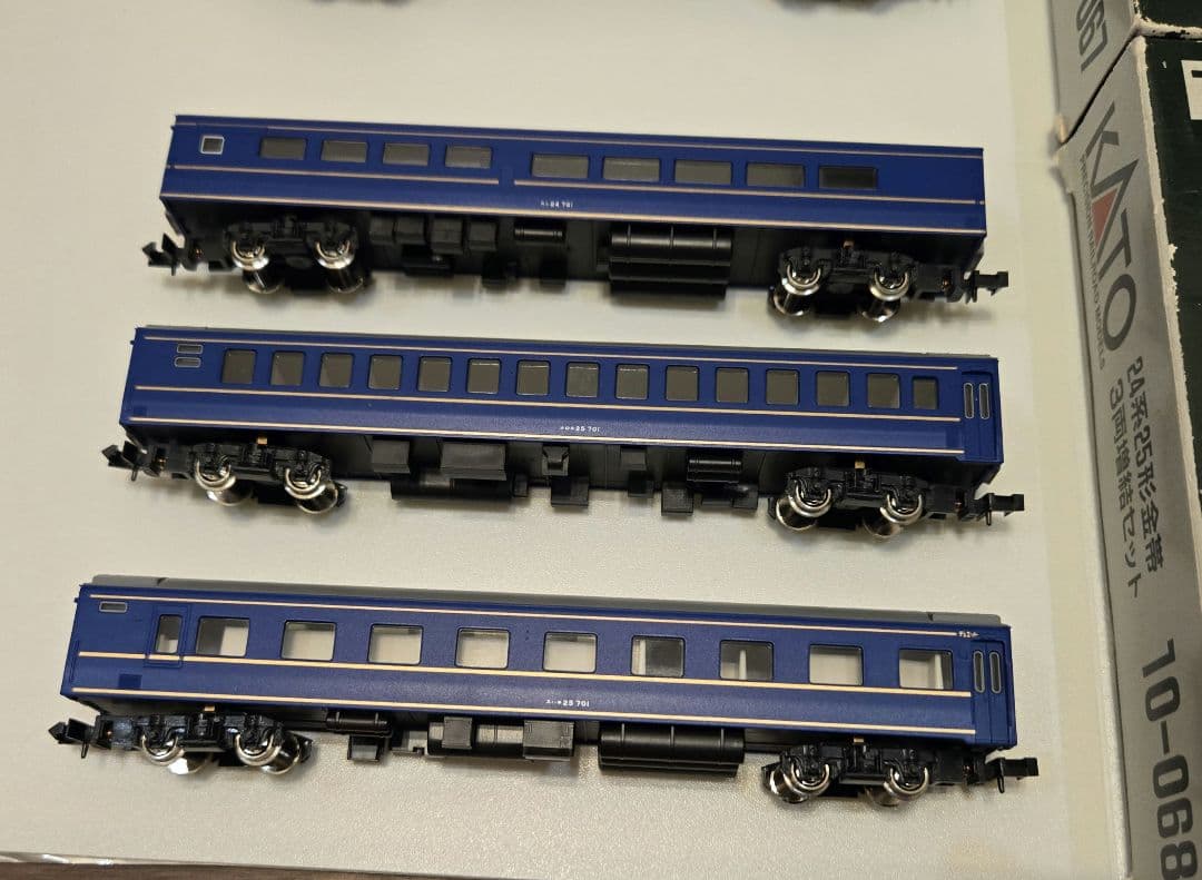 ブルートレイン 計10両(EF66と客車と電源車)