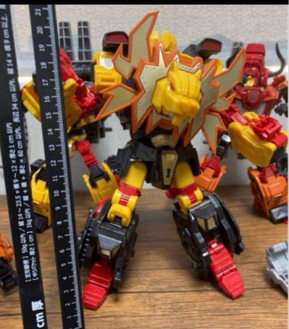 非正規 トランスフォーマー プレダキング風　巨大サイズ