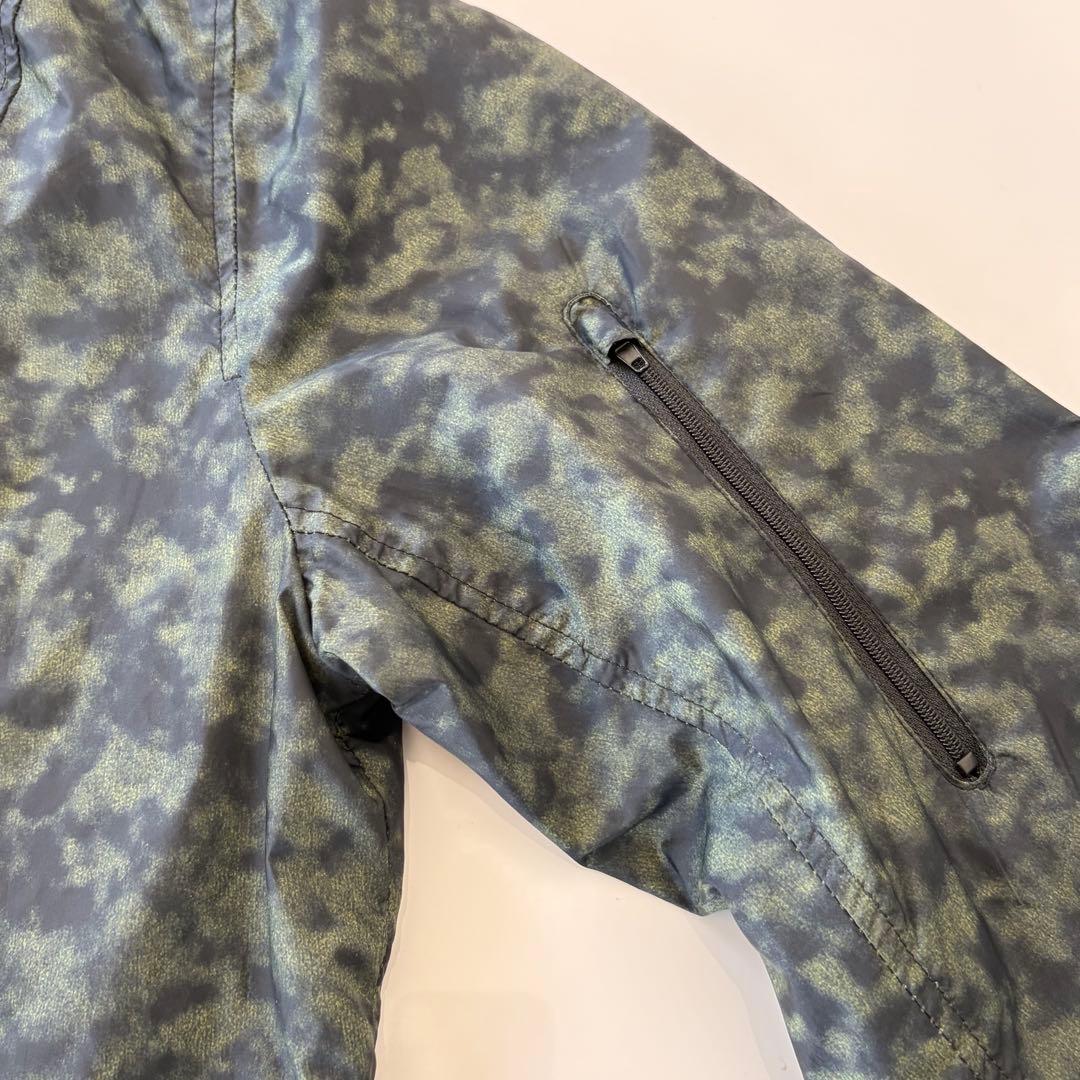 迷彩柄 フード付きナイロンジャケット - メルカリ